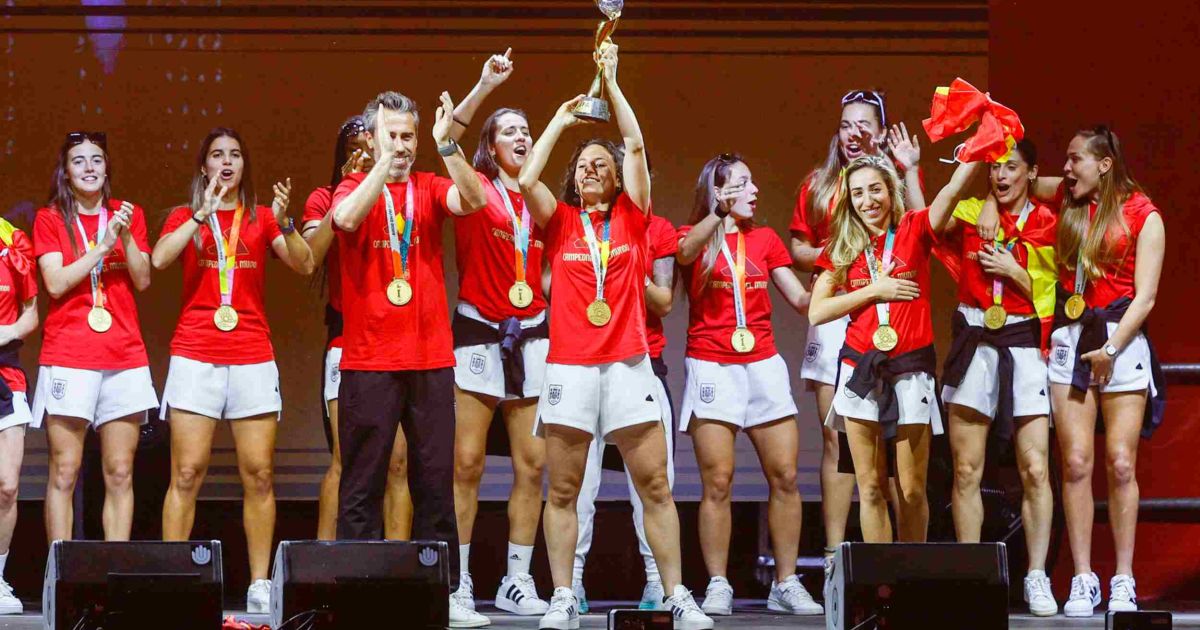 Las campeonas del mundo celebran ante su afición en Madrid