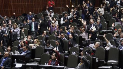Diputados de Morena llaman a gobernadores a respetar semáforo federal