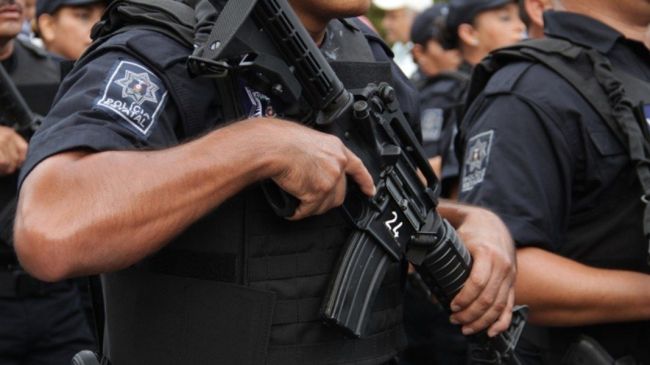 policias_1_3.jpg