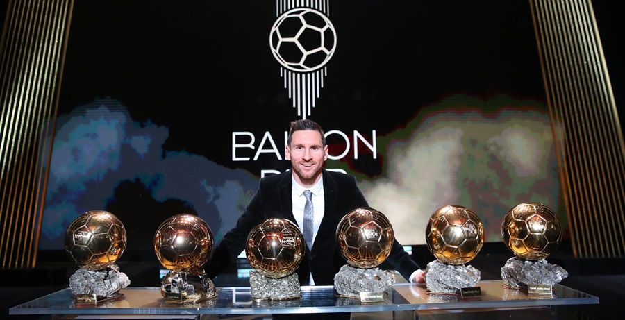 Lionel Messi recibe el Balón de Oro y es el máximo ganador