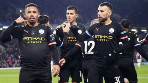 Manchester City golea al Burnley y se acerca al liderato de la Premier