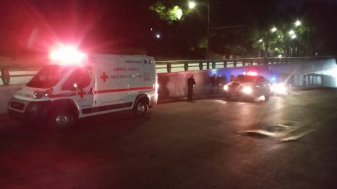(fotos) Encuentran cuerpo de ciclista colgado en bajo puente de Paseo de la Reforma 