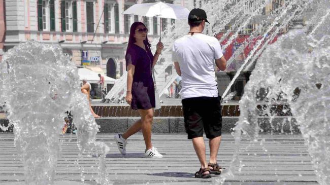 Alerta roja en Roma por calor, más de 50 grados en el Coliseo y la plaza de San Pedro
