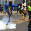 Asalto al parlamento de Kenia deja un manifestante muerto y decenas de heridos