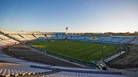 Cinco estadios quedaron a punto para las eliminatorias casi mudas, sin público