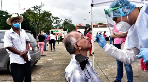 Han fallecido 114 mil 298 personas por la Covid-19 en México: Alomía Zegarra