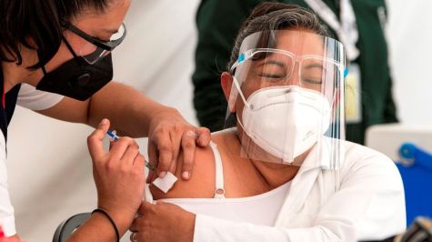 Cofepris avala uso de emergencia de la vacuna de AstraZeneca y Oxford: López-Gatell