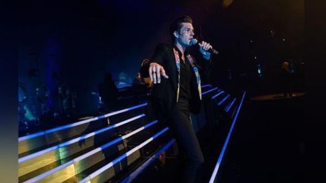 The Killers emociona a regios; capitalinos esperan impacientes a la agrupación