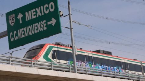 Aún no se inaugura el Tren Interurbano y ya está vandalizado [FOTOS] 