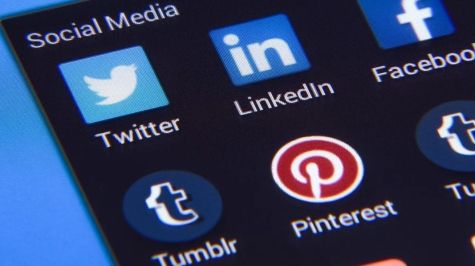 Segob ordena estudio para verificar la viabilidad de regular redes sociales