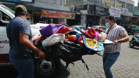 Realizan operativos para evitar aglomeraciones en mercados