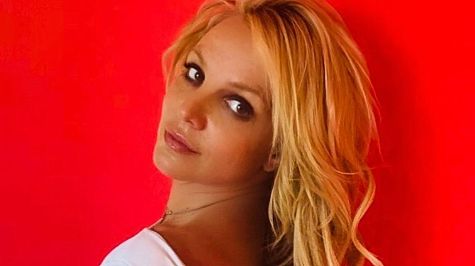 Britney Spears desata oleada de memes con publicación 'comunista'