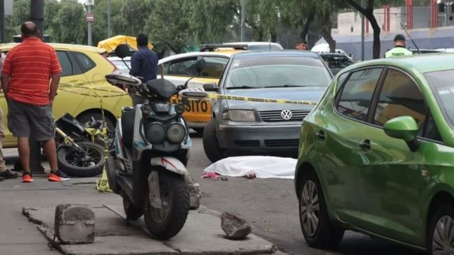 Automovilista atropella y mata a franelero en Iztapalapa; el responsable fue detenido