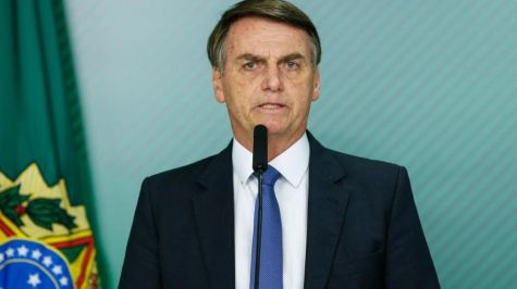 Diez exministros rechazan intento de Bolsonaro de destituir a juez de Supremo