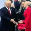 Trump mano estirdad.jpg