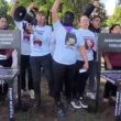 Familias de desaparecidos montan un ‘antimonumento’ frente de la Fiscalía de Puebla 