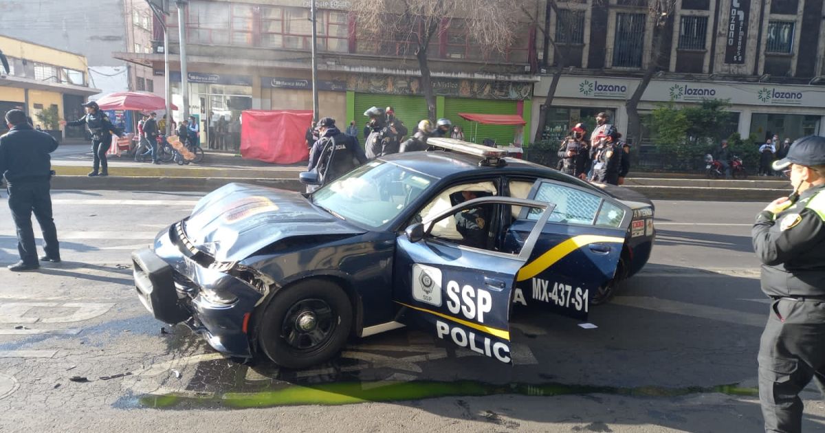Patrulla choca contra camioneta en la colonia Centro, deja cuatro ...