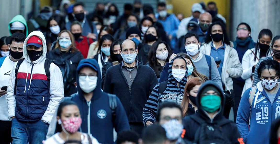 Suman 815 mil muertos por Covid-19 en el mundo