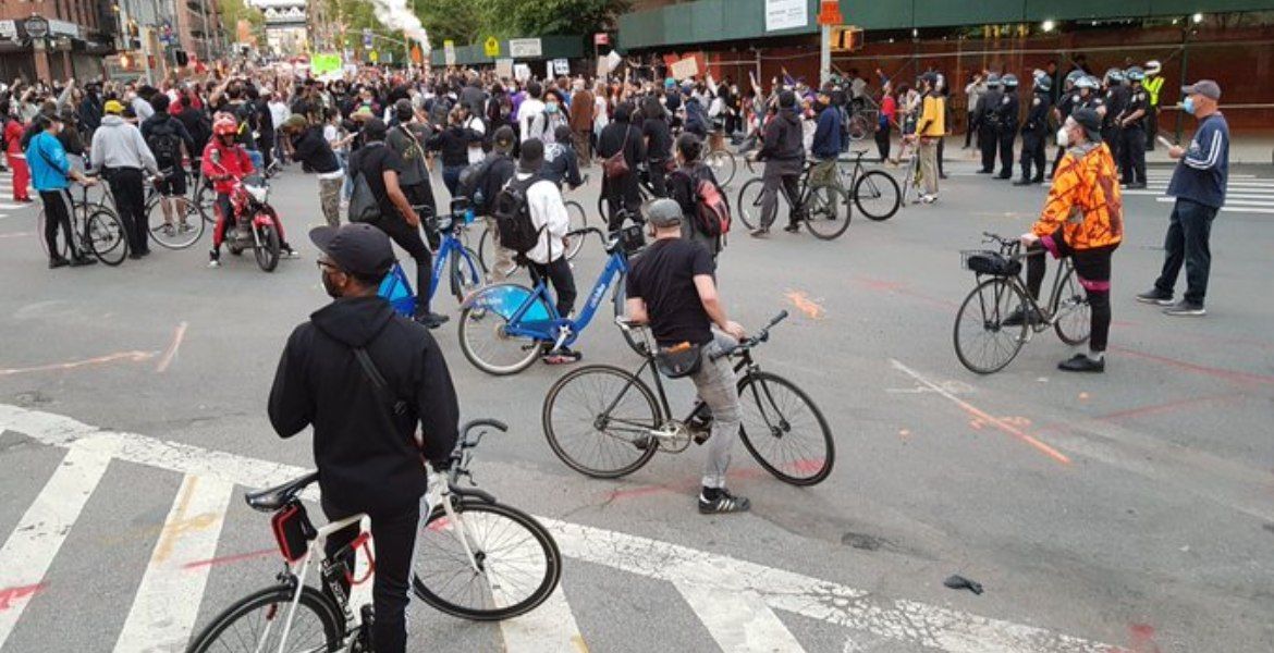 Decenas de arrestados en Nueva York en protestas contra el presidente Trump