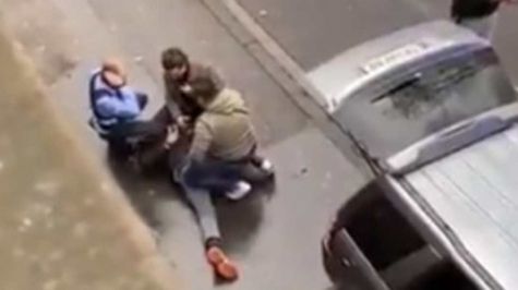 Vehículo arrolla a multitud en Alemania, hay al menos dos muertos