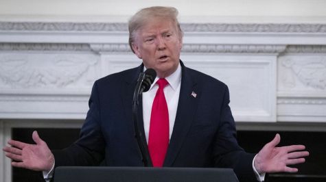 Trump anuncia lanzamiento de su propia empresa mediática y de una red social