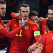 Gareth Bale marca doblete a Austria y guía a Gales a final de la repesca Gareth Bale marca doblete a Austria y guía a Gales a final de la repesca