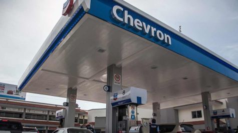 Chevron justifica altos precios en sus estaciones de servicio