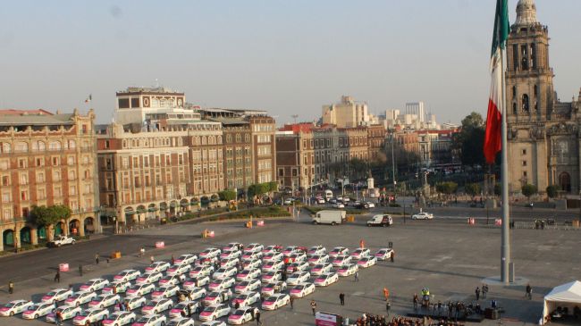 05 taxis híbridos 1.JPG