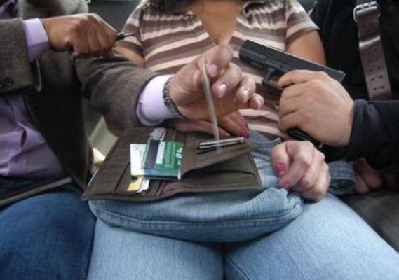 Mujer realizó secuestro exprés a bordo de un taxi