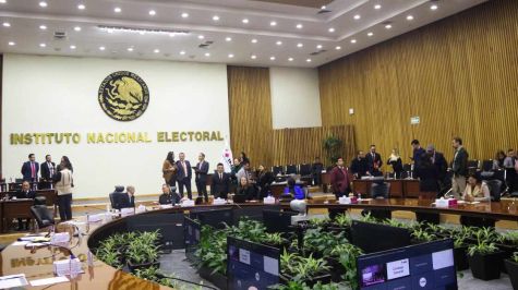 INE pide al Senado corregir errores en listados de candidatos a la elección Judicial