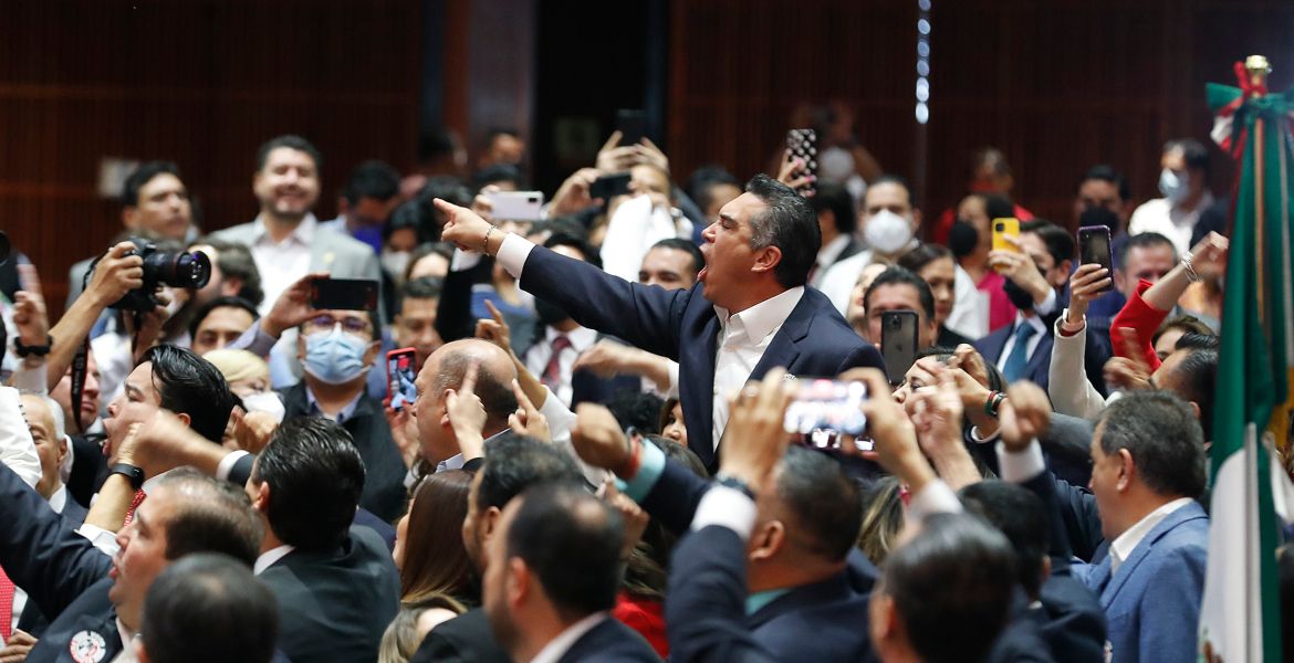 Urge Coparmex a legisladores no aprobar reforma eléctrica