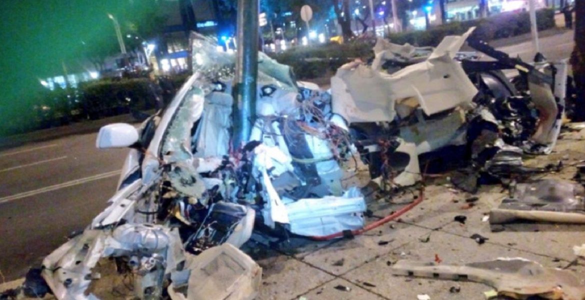 Choque provoca la muerte de 4 personas en Reforma