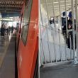 Ecatepec persona se arroja al paso del tren.jpg