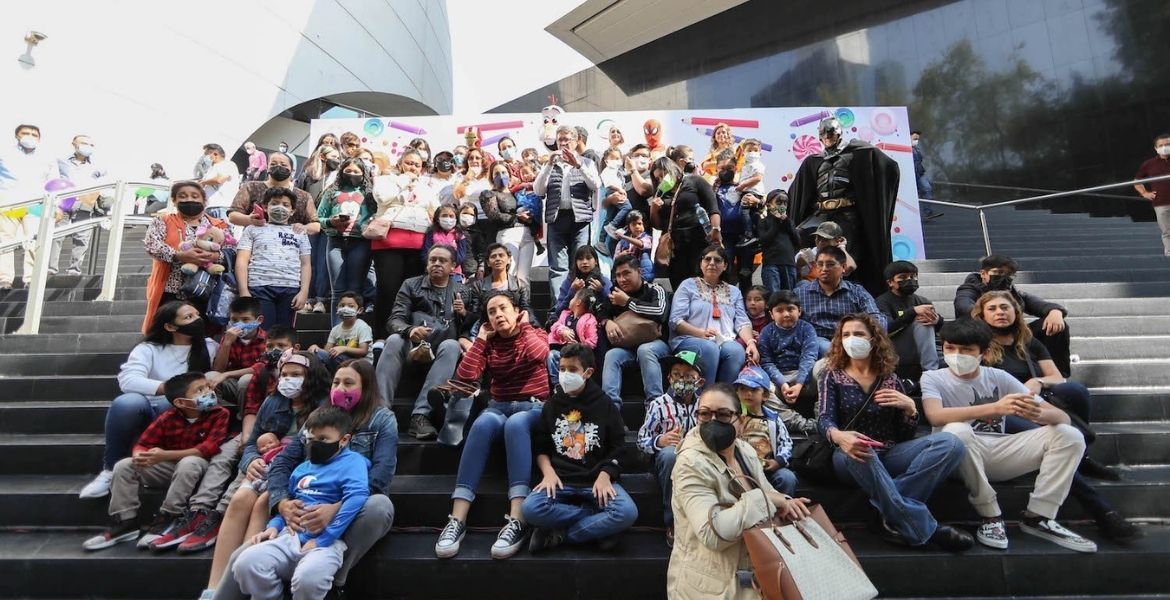El Senado abre sus puertas por primera vez para celebrar el Día de la ...