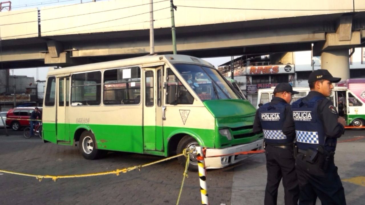 Muere hombre durante asalto en transporte público 