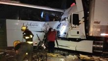 Accidente en autopista Mazatlán-Tepic deja 5 muertos y varios heridos 