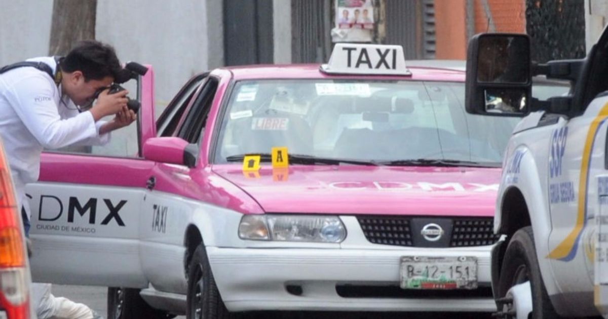 Hombre pierde la vida en un taxi en Iztacalco