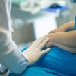El análisis de historiales médicos de más de 150 mil mujeres en España y Noruega encontró una asociación entre el uso de cabergolina tras el parto y una reducción de aproximadamente 70% en el riesgo de cáncer de mama. (Imagen de archivo) El análisis de historiales médicos de más de 150 mil mujeres en España y Noruega encontró una asociación entre el uso de cabergolina tras el parto y una reducción de aproximadamente 70% en el riesgo de cáncer de mama. (Imagen de archivo)