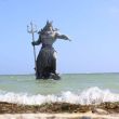 Mujer de la tercera edad se ahoga cerca de la estatua de Poseidón en Yucatán