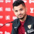 'Tecatito' Corona detecta ansiedad en Sevilla por asegurar pase a la Champions