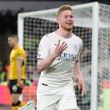 Manchester City golea a Wolves con póker de De Bruyne que le acerca al título