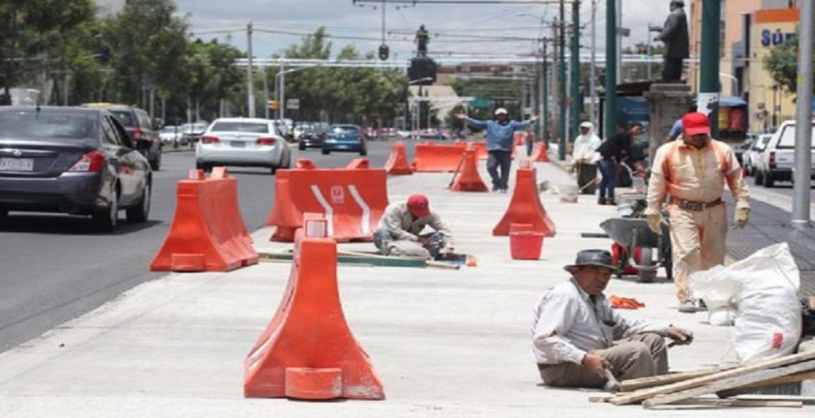 Por obras de ampliación en la Línea 7 del MB piden tomar precauciones