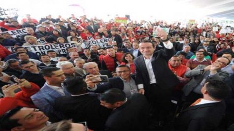 Mikel Arriola se registra como precandidato por la CDMX