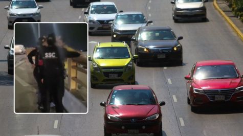 VIDEO | Policías evitan que hombre se arroje de puente en Circuito ...