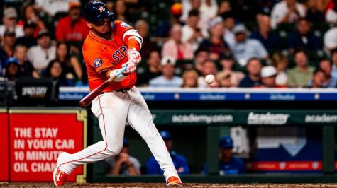 Isaac Paredes conecta cuadrangular en triunfo de Astros sobre Reales