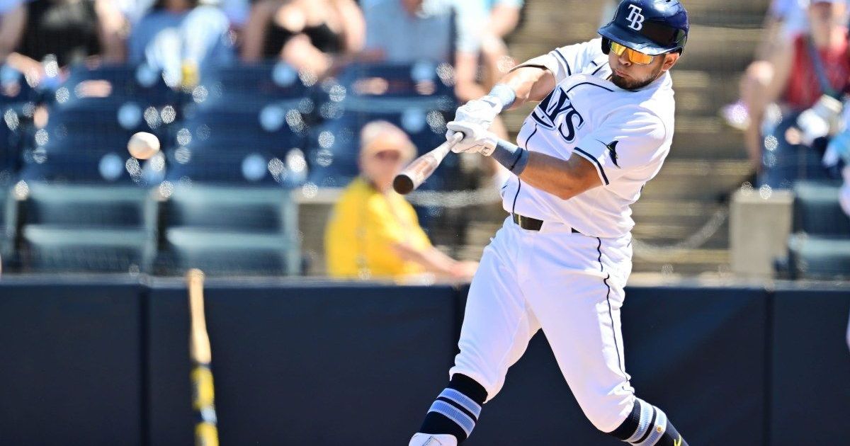 Rirrays Jonathan Aranda conecta cuadrangular en triunfo de los Rays