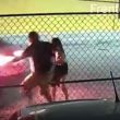VIDEO Hombre atropella a su expareja y huye en Monclova, Coahuila VIDEO Hombre atropella a su expareja y huye en Monclova, Coahuila