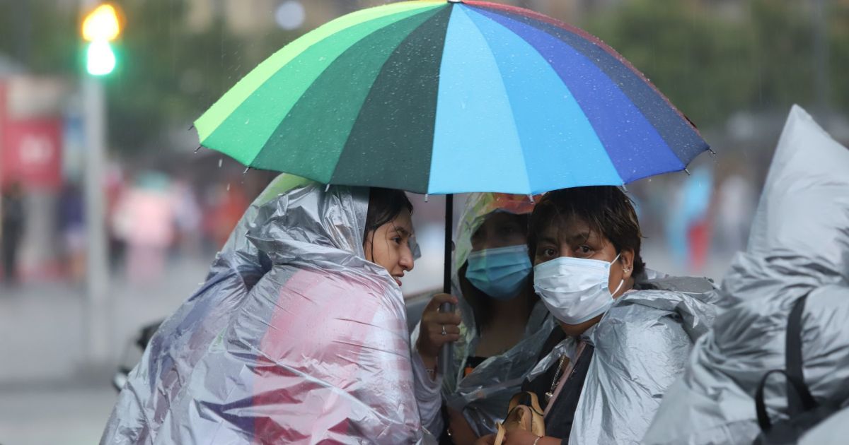 Activan alerta amarilla por fuertes lluvias en siete alcaldías de CDMX