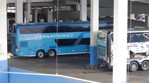 Asaltante toma como rehenes a 15 pasajeros de autobús en Río de Janeiro