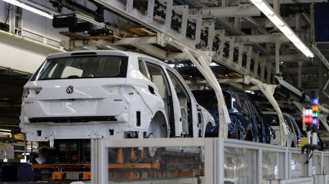 Repunta producción de autos 4.89% en junio: Inegi